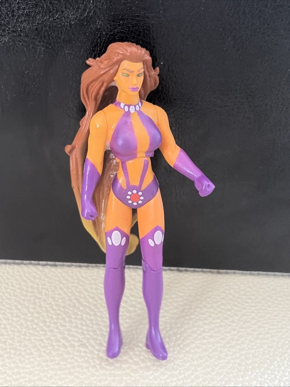 DC universe Infinite Heroes STARFIRE 2008 new teen titans complete classics